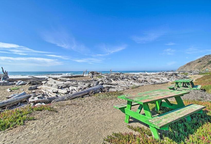 Spectacular Ocean View Retreat W/ Private Beach