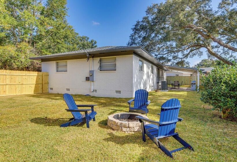 Stylish Pensacola Retreat W/ Patio & Grill!