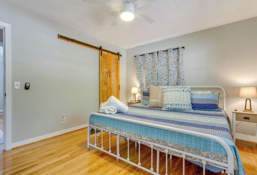 Stylish Pensacola Retreat W/ Patio & Grill!