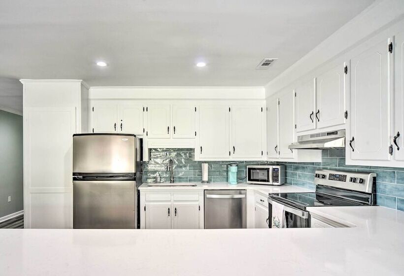 Sunny Edisto Island Duplex   Half Mile To Beach!