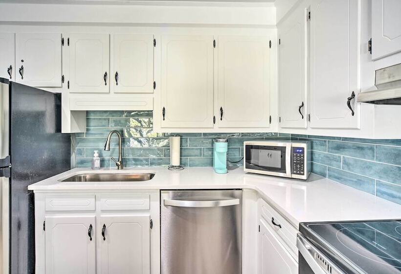 Sunny Edisto Island Duplex   Half Mile To Beach!