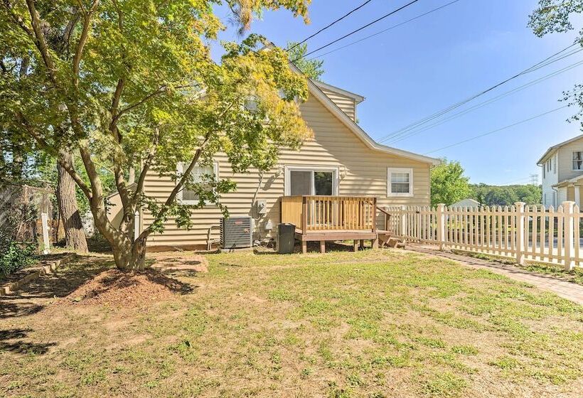 Sunny Glen Burnie Home   On Site Water Access