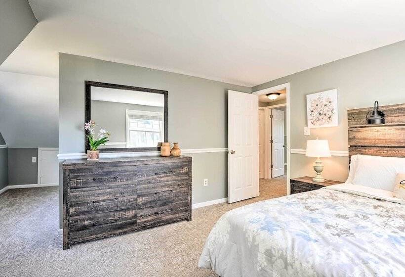 Sunny Glen Burnie Home   On Site Water Access