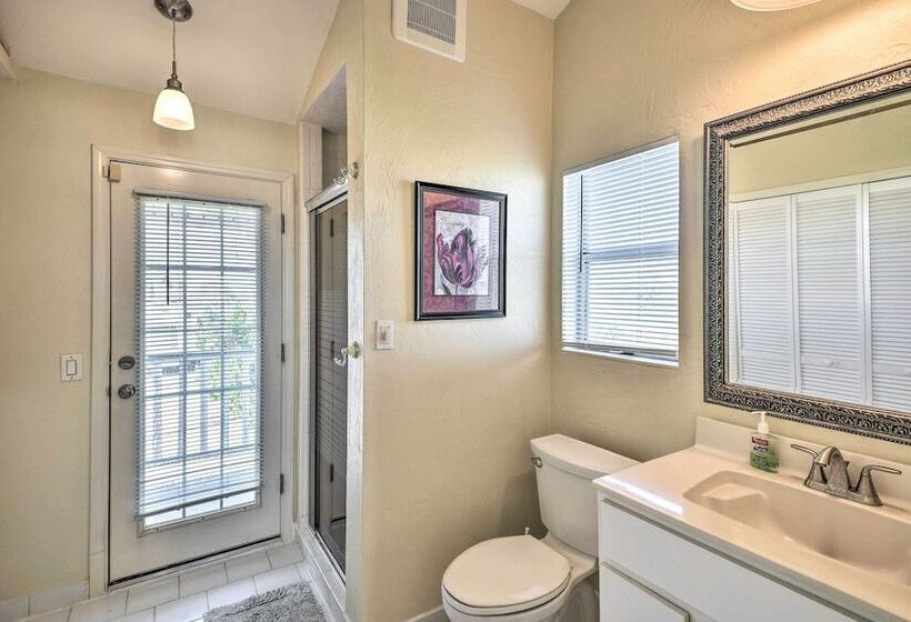 Sunny Florida Home W/ Decks & View, Steps To Beach