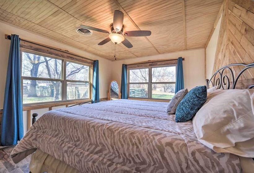 The Blue Tub  In Downtown Fredericksburg!