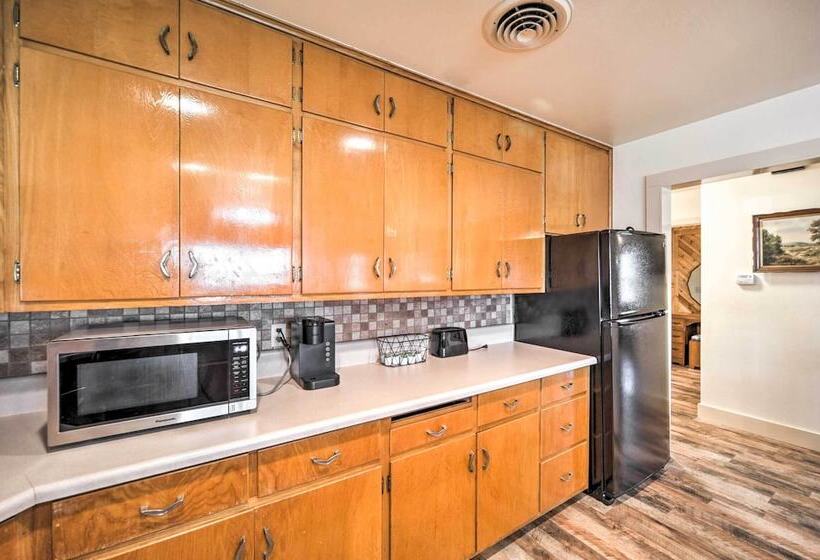 The Blue Tub  In Downtown Fredericksburg!