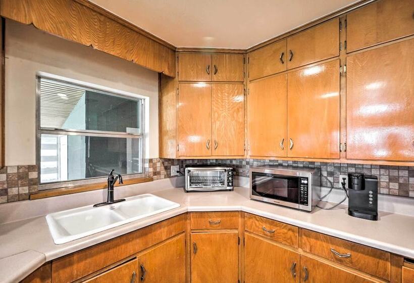 The Blue Tub  In Downtown Fredericksburg!