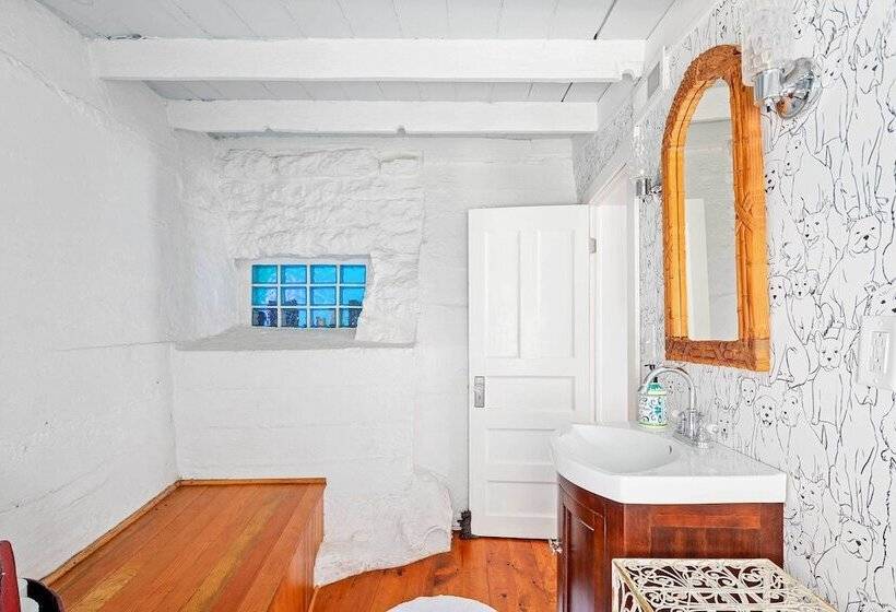 The Fiveten Federal Downtown Galena Gem!