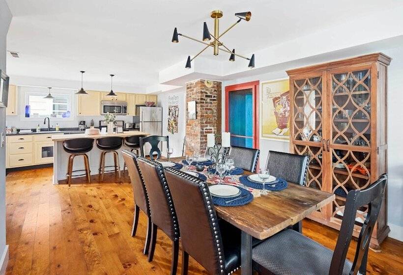 The Fiveten Federal Downtown Galena Gem!