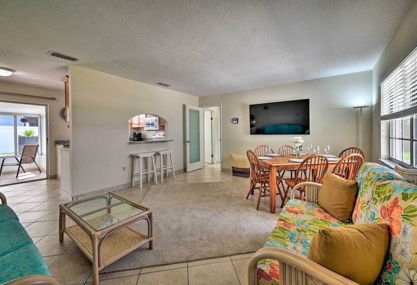 The Flamingo House  Apollo Beach Gem W/ Pool