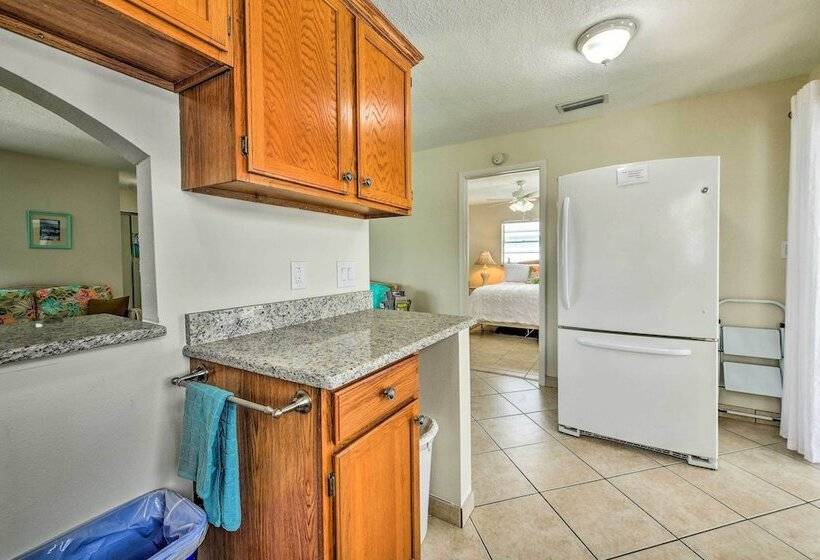 The Flamingo House  Apollo Beach Gem W/ Pool