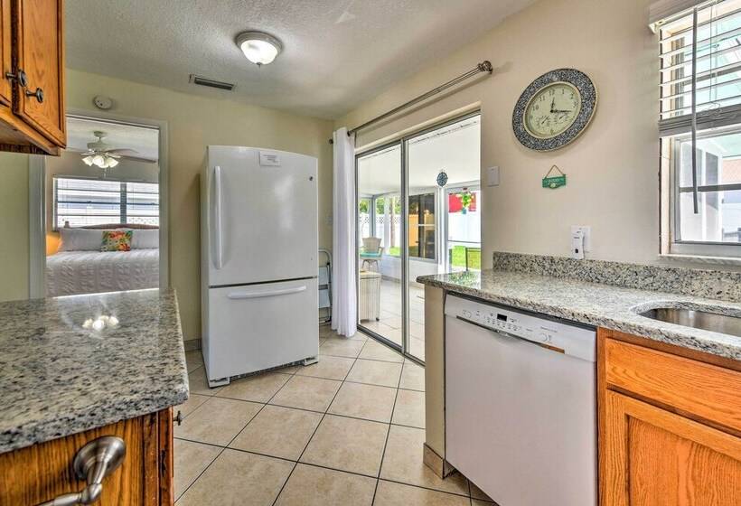 The Flamingo House  Apollo Beach Gem W/ Pool