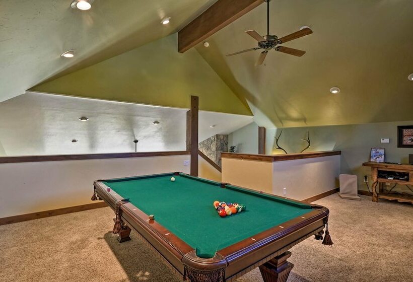 Breck Mtn Home W/ Hot Tub & Game Room!