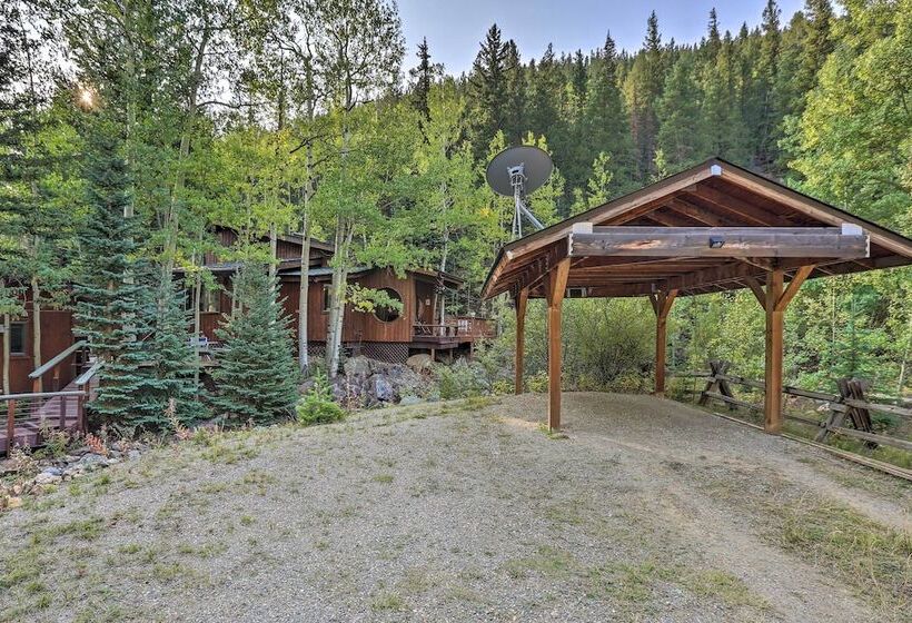 Cabin On Clear Creek: A Hobbits Retreat!