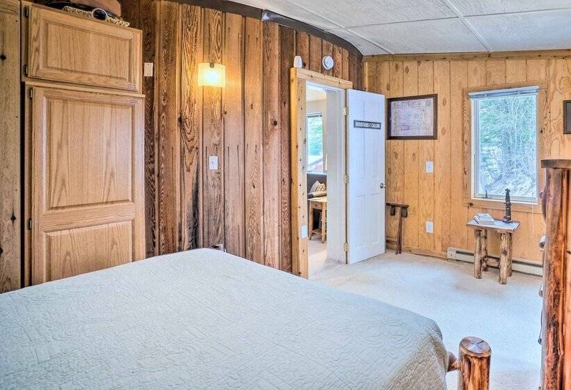 Cabin On Clear Creek: A Hobbits Retreat!