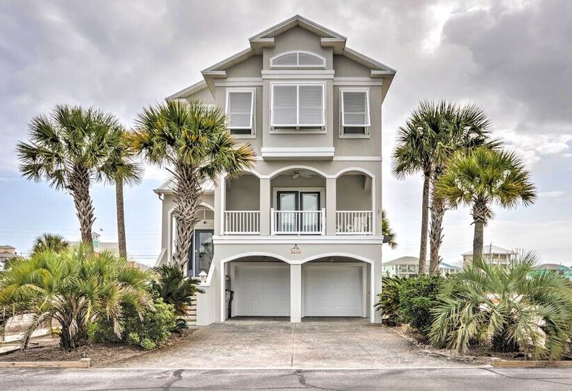 The  Summer Breeze  Retreat   Near Navarre Beach!