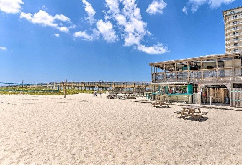 The  Summer Breeze  Retreat   Near Navarre Beach!