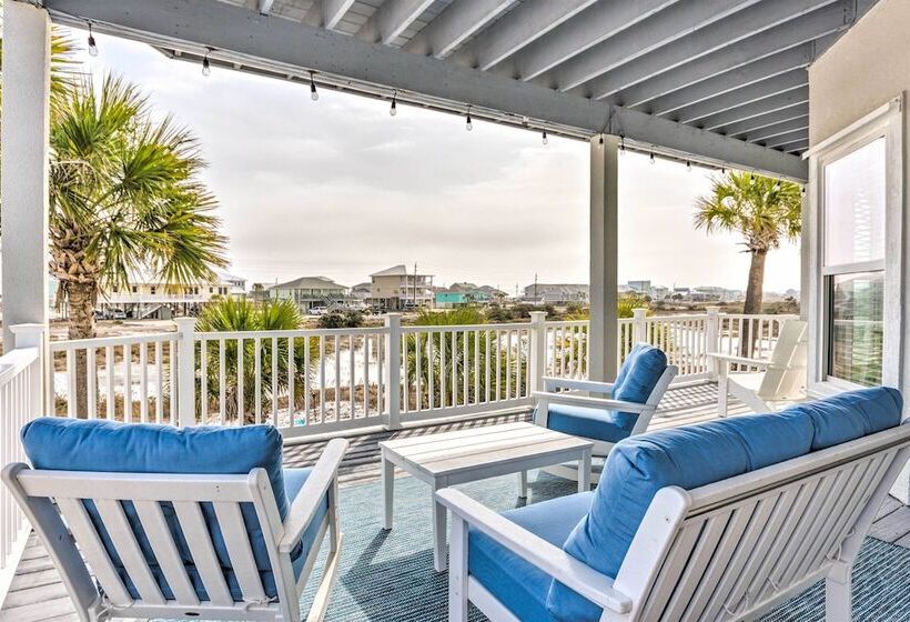 The  Summer Breeze  Retreat   Near Navarre Beach!