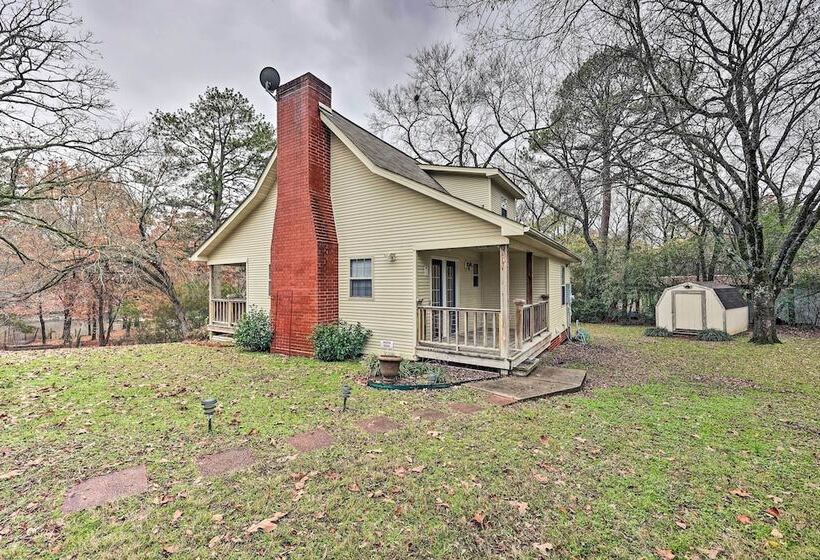 Tranquil Retreat W/ Dock On Lake Hamilton!