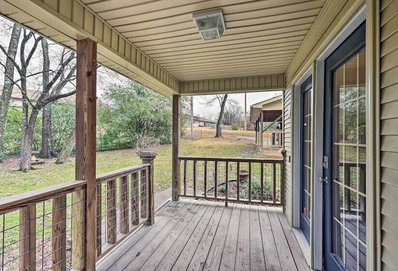 Tranquil Retreat W/ Dock On Lake Hamilton!