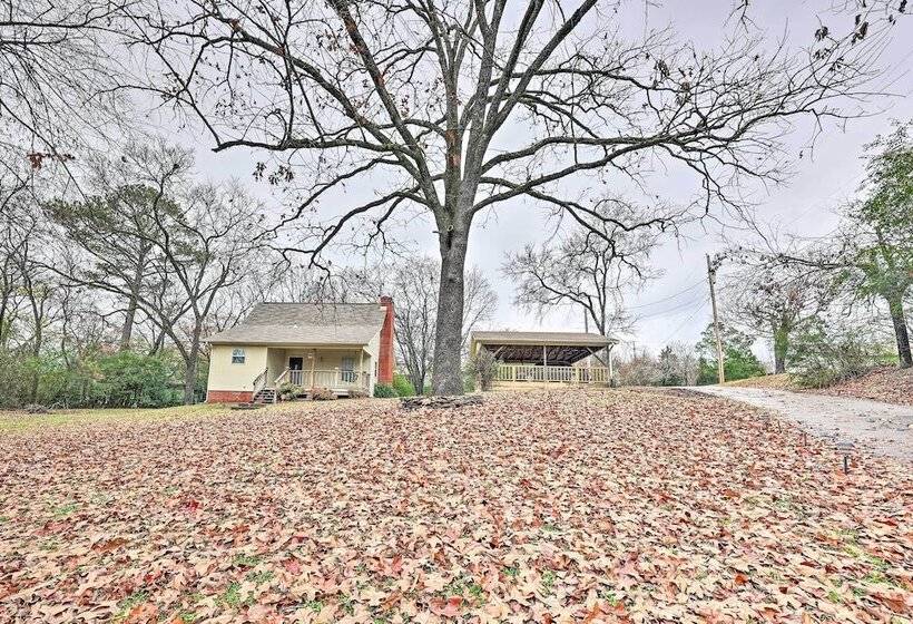 Tranquil Retreat W/ Dock On Lake Hamilton!