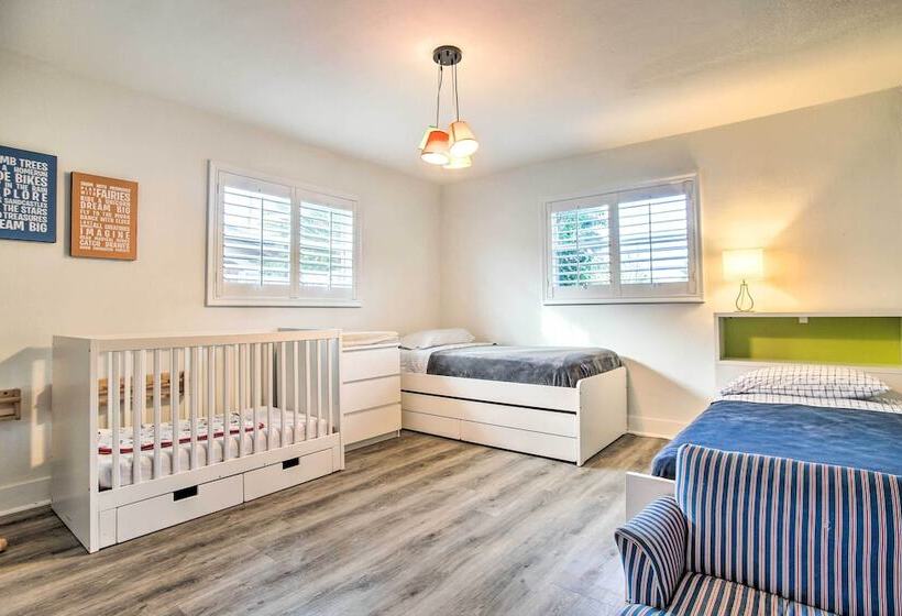 Tropical Home W/ Outdoor Oasis: 2 Mi To Beach