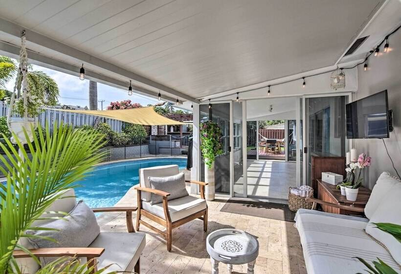 Tropical Home W/ Outdoor Oasis: 2 Mi To Beach