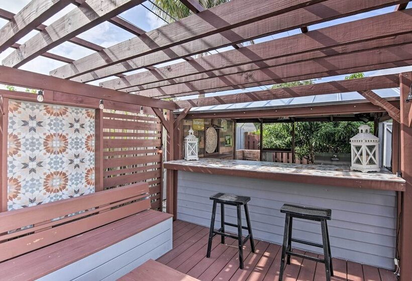 Tropical Home W/ Outdoor Oasis: 2 Mi To Beach