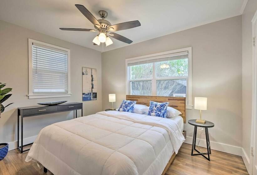 Updated Fayetteville Home < 2 Miles To Uark!