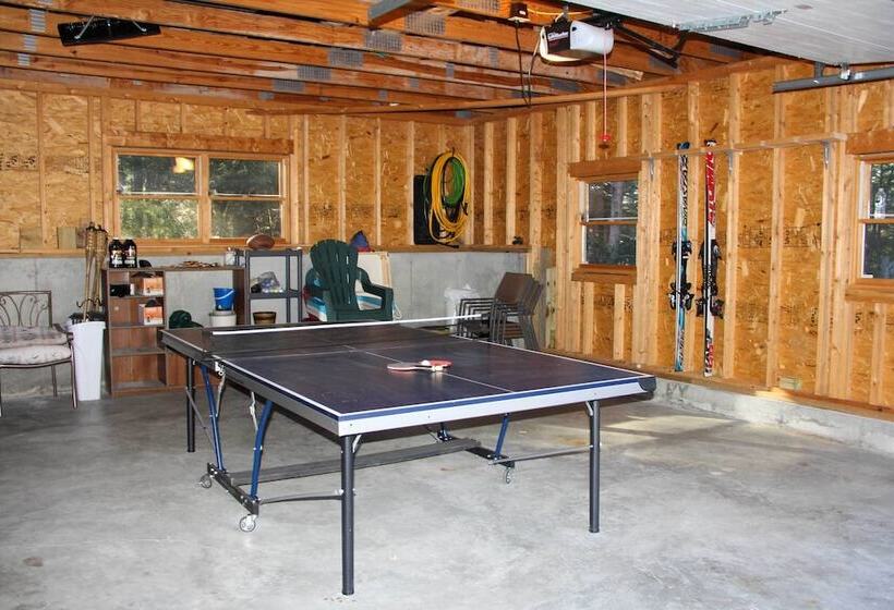 Updated Log Cabin Near Story Land & Diana S Baths!