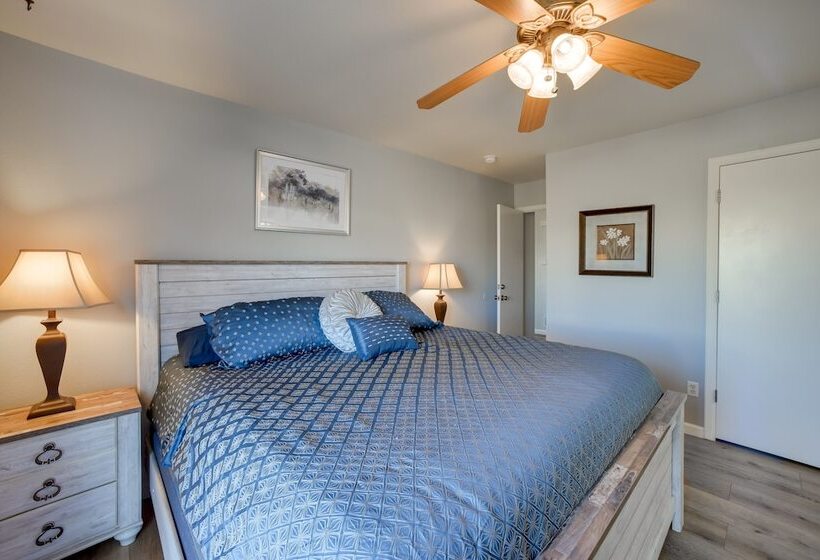 Updated Springs Home   3 Mi To Garden Of The Gods!