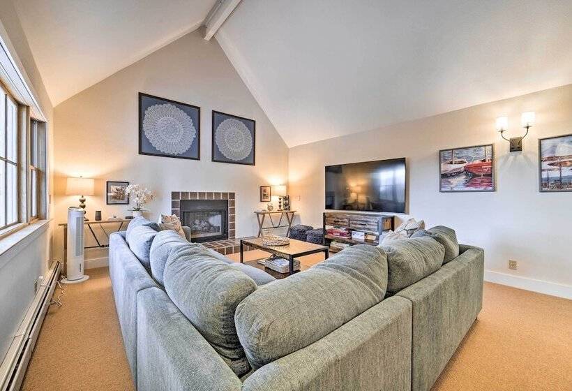 Warm Truckee Cabin On Northstar Shuttle Route