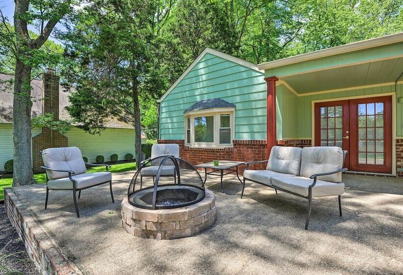 Waterfront Annapolis Home: Fire Pit & Fishing Pier