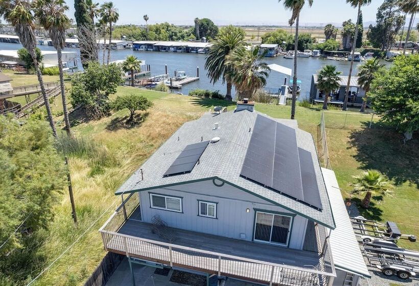 Waterfront Bethel Island Home W/ Dock & Slip