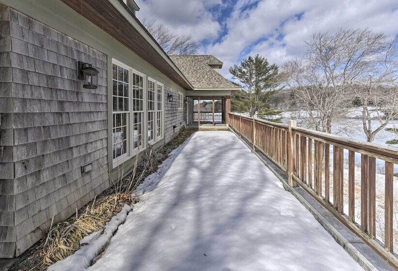 Waterfront Ipswich Escape: 2 Miles To Crane Beach!