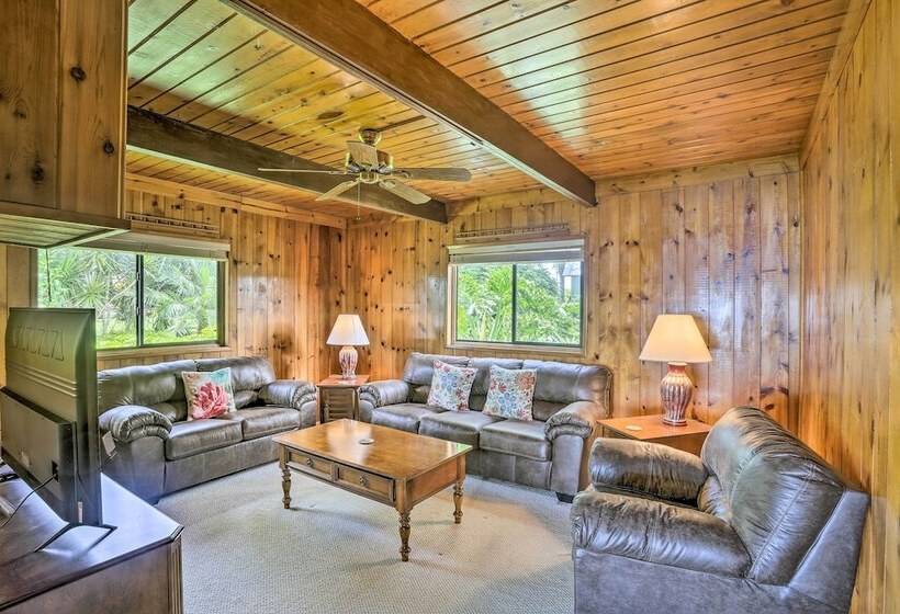 Lakefront Home W/ Game Room, Kayaks, & Fire Pit