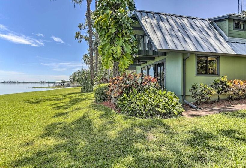 Lakefront Home W/ Game Room, Kayaks, & Fire Pit