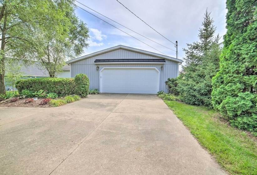 Waterfront Michigan Center Home W/ Boat Dock!
