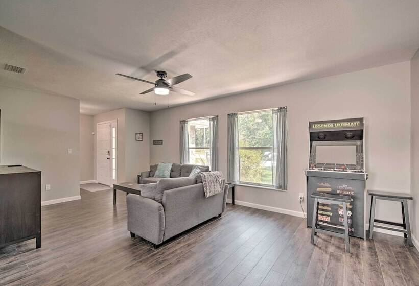 Welcoming Citrus Springs Home W/ Heated Pool