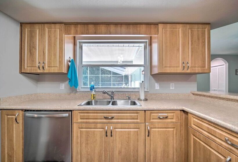 Welcoming Citrus Springs Home W/ Heated Pool