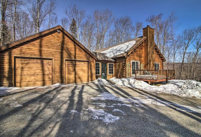 West Dover Cabin W/ Game Room, 4 Mi To Mt Snow!