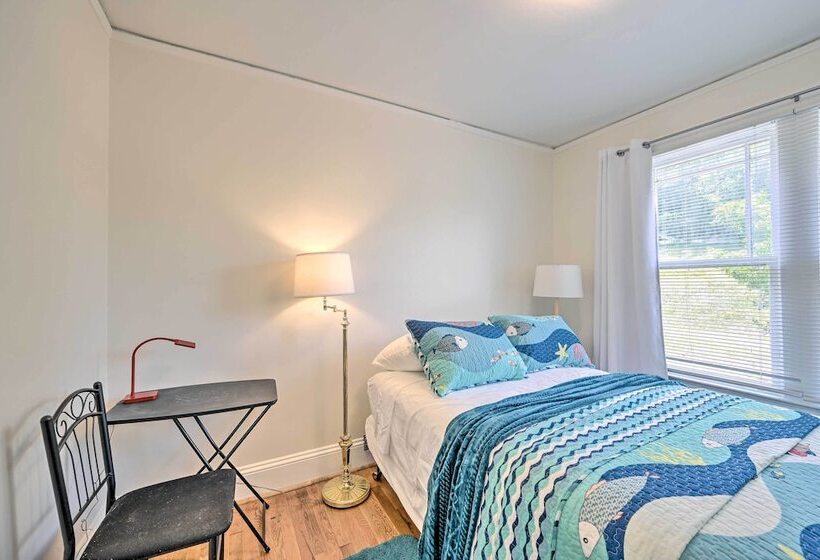 Winston Salem Retreat W/ Yard ~ 6 Mi To Dtwn!