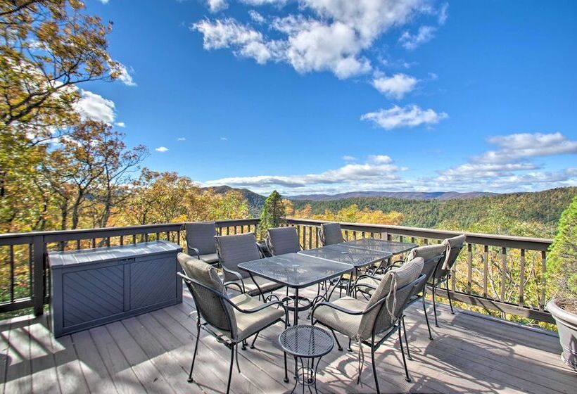 Wintergreen Resort Retreat: Ski, Hike, Golf!