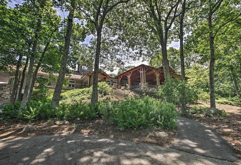 Wintergreen Resort Retreat: Ski, Hike, Golf!