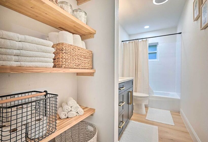 All Encompassing Retreat W/ Pool & Game Room!