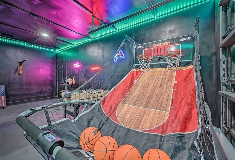 All Encompassing Retreat W/ Pool & Game Room!