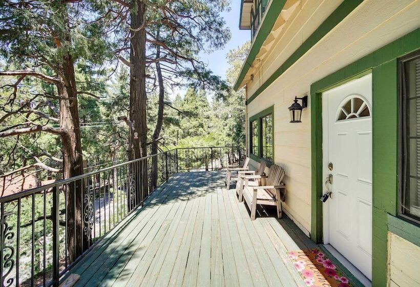 All Season Crestline Escape   2 Mi To Lake!