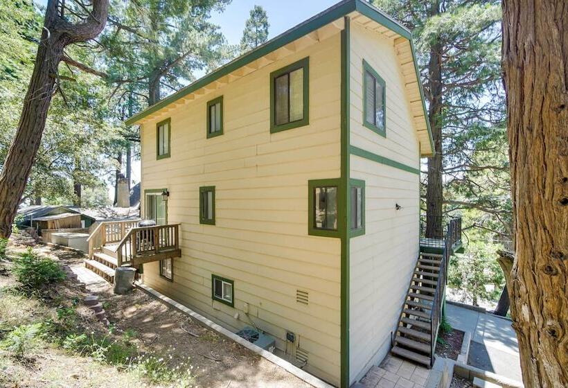 All Season Crestline Escape   2 Mi To Lake!