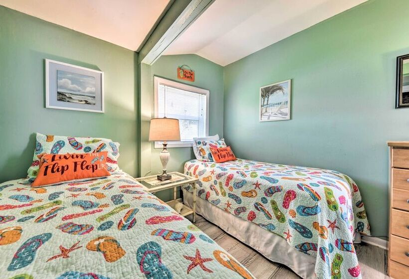 Oceanfront Amelia Island Cottage Near State Park!