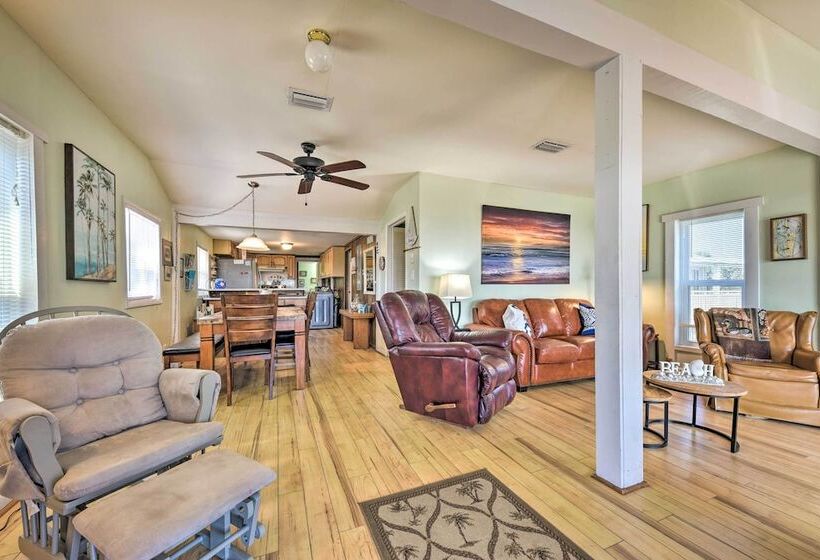Oceanfront Amelia Island Cottage Near State Park!